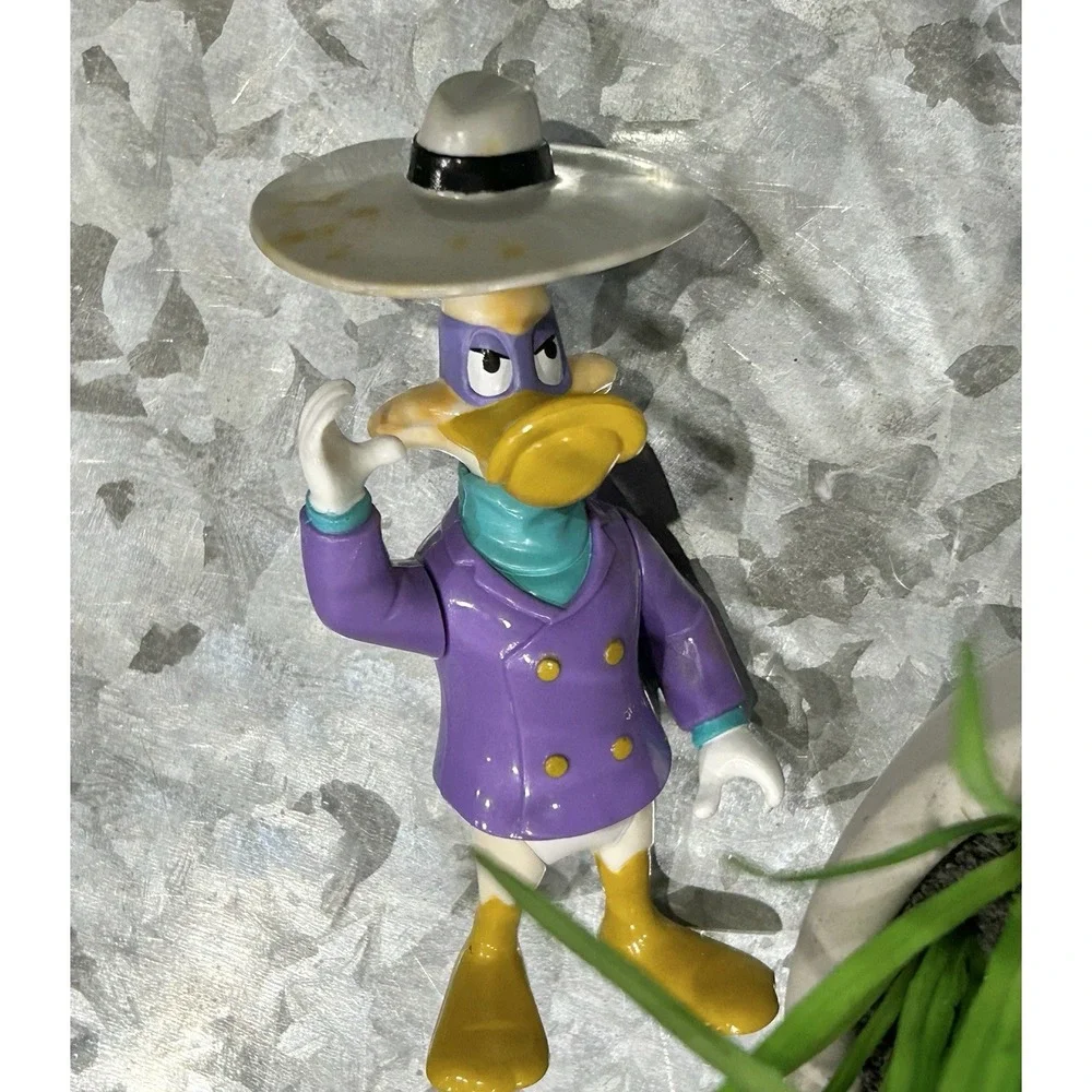 Vintage DARKWING DUCK 1991 Playmate Figure With Spinning Hat‎